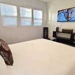 13 Pl Right - Renovated-Apt-Downtown-Phoenix-Beautiful Patio