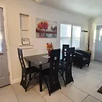 13 Pl Right - Renovated-Apt-Downtown-Phoenix-Beautiful Patio